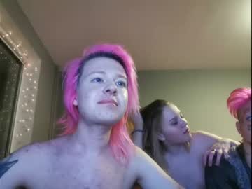 couple
        yougsaya cam image #34236