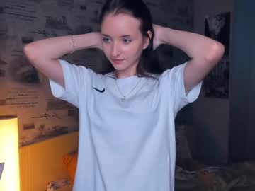 girl
        silvia_lans cam image #210896
