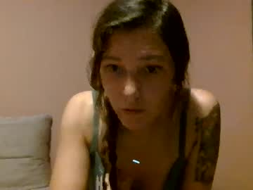 girl
        daydreamj cam image #164040