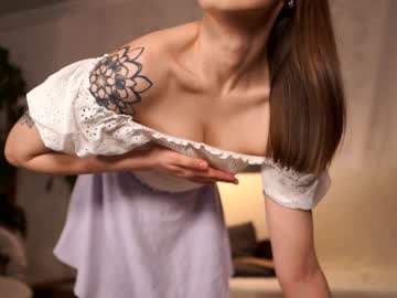 girl
        lovely_tammy cam image #27861