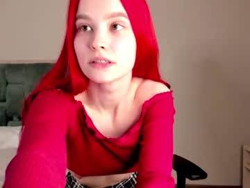 girl
        rina_red1 cam image #134118