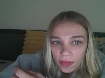 couple
        chloe_damian cam image #261007