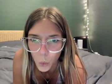 girl
        oliviahansleyy cam image #168909