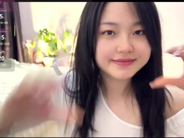 girl
        liunana cam image #253866