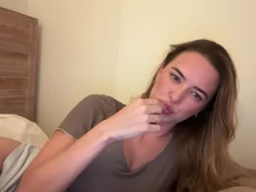 girl
        brookechance cam image #127678