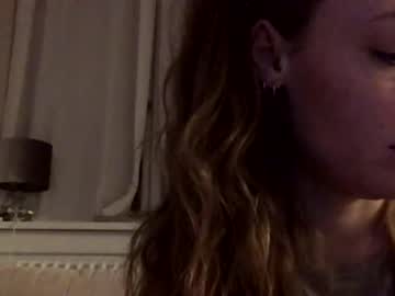 girl
        lady_dagmar cam image #140698