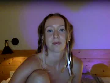 girl
        indii_blue cam image #203706