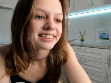 girl
        bonniecharlton cam image #216922