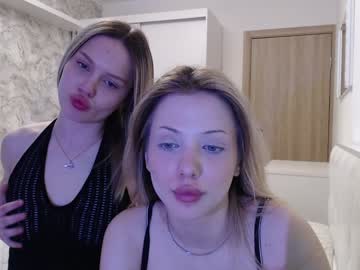 couple Sex Cam Older Woman with alice_nika