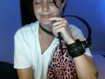 girl
        jessiesmith28 cam image #78288