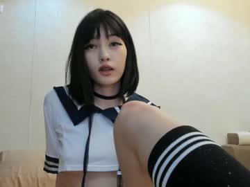 girl
        jennycake1 cam image #217999