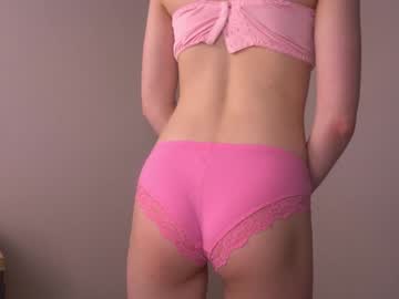 girl
        flame_palm_ cam image #198292