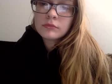 girl
        blondiebae1 cam image #237213