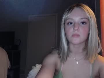 girl
        rubylanee cam image #149935