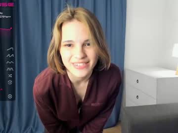 girl
        katydavy cam image #157934