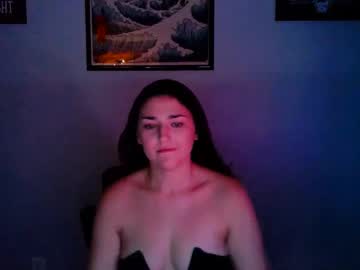 girl
        lushlolly cam image #222596