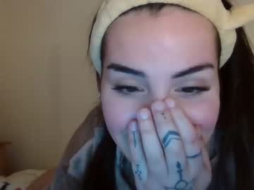 girl
        chloekittenuk cam image #160343