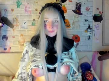 girl
        picaaachu cam image #4354