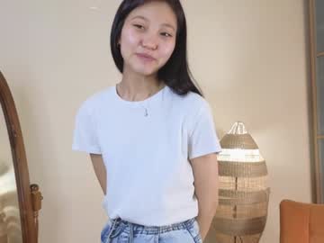 girl
        albertaedgington cam image #178308
