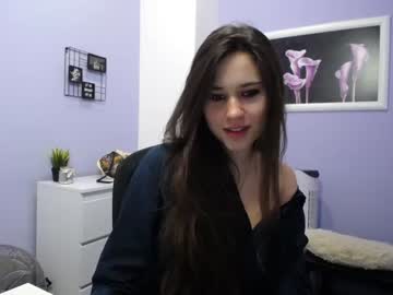 girl
        camille_iam cam image #45550