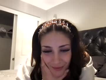 girl
        petite_barbie999 cam image #100710