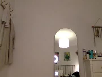 girl
        jiwon4u cam image #111580