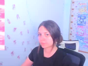 girl
        halley_pink cam image #187806