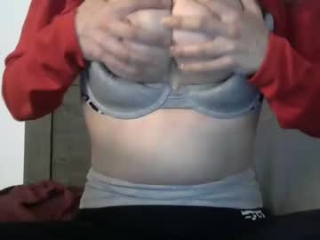 girl
        princesstoplay cam image #71225