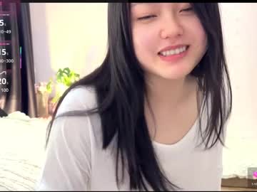 girl
        liunana cam image #253853