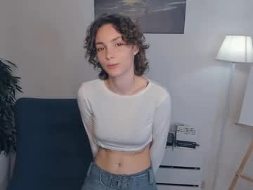 girl
        cutee_curls cam image #189655