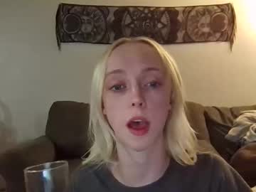 girl Sex Cam Older Woman with babysophieee