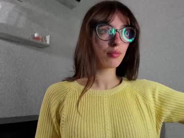 girl
        your_little_flexible_girl cam image #71658