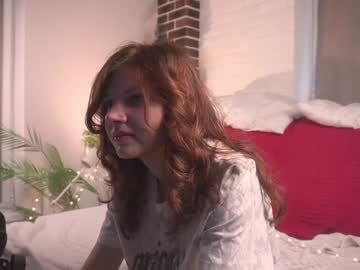 girl
        erlineberkshire cam image #225618