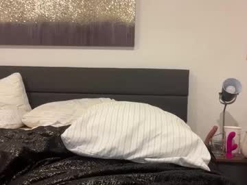 girl
        graceyrose cam image #250825