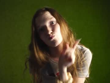 girl
        tinabredley cam image #142906