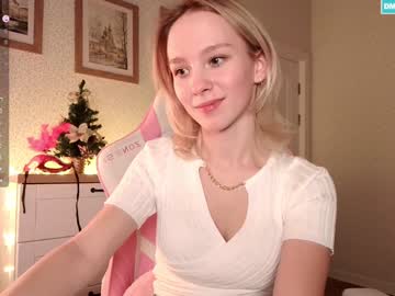 girl
        yourlilian cam image #225517
