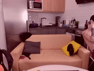 couple
        gofymcmouse cam image #161219