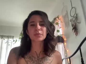 girl Sex Cam Older Woman with laylahmay