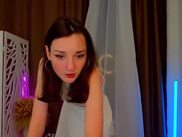 girl
        nikol0ll cam image #241492