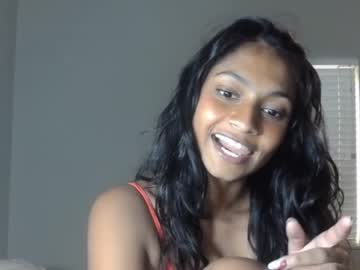 girl
        xzaramx cam image #30672