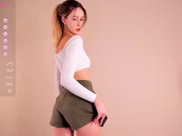 girl
        steph_johnson cam image #116837