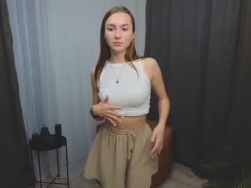 girl
        noreenhickory cam image #170559