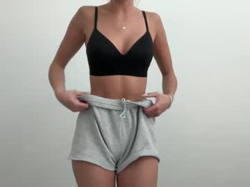 girl
        elanadelrey cam image #186802