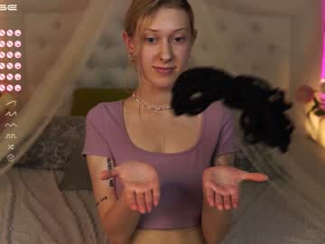 couple
        jitoon_exe cam image #51861