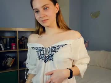 girl
        youne_and_beautiful cam image #78385