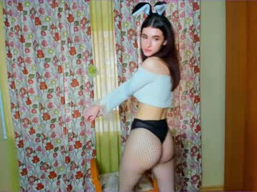 girl
        susanbankse cam image #69096