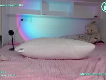 girl
        honey_pinkgreen cam image #12029