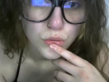 girl
        daisymaigames cam image #138104