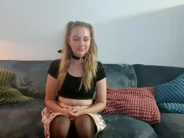 couple
        daddyfucksnaomi cam image #224502