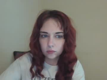girl
        lildirtyredd cam image #160710